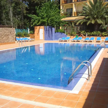 Hotel Univers Roses